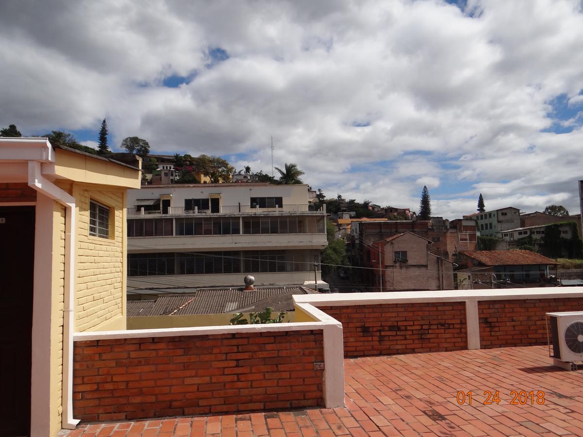 Hotel Mac Arthur Tegucigalpa Bagian luar foto